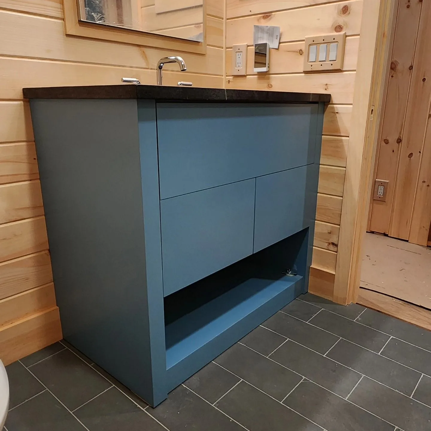 Wainscoting installation